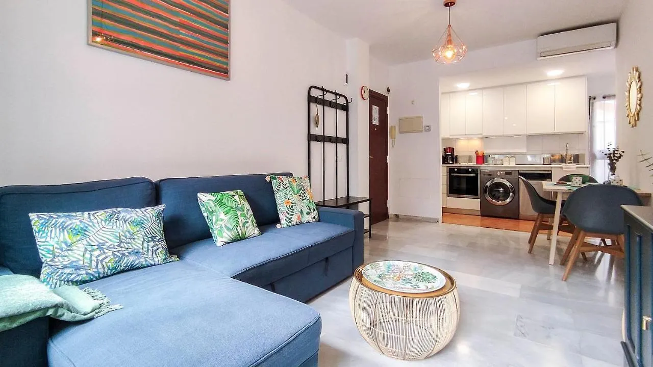 Apartment Plaza De Los Cristos Con Jardin Malaga By Sharingco Spain