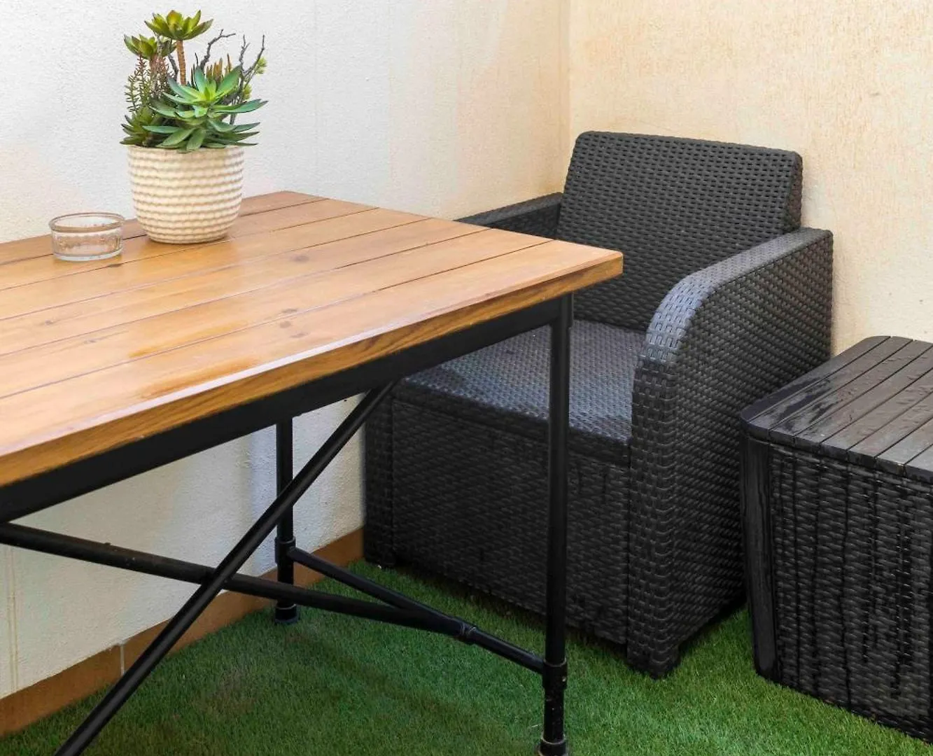 Apartment Plaza De Los Cristos Con Jardin Malaga By Sharingco Spain